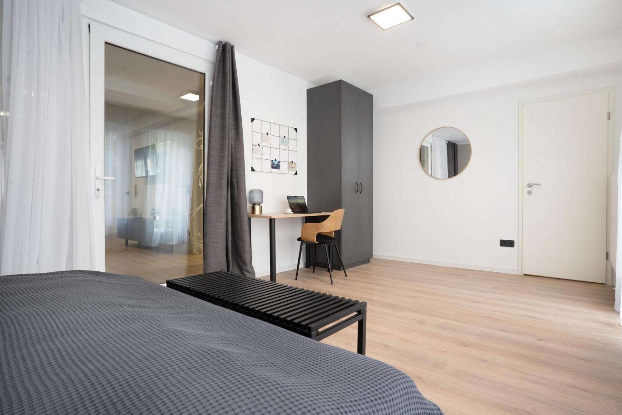 Central Bonn Apartments I Private Parking I Home2Share Extérieur photo