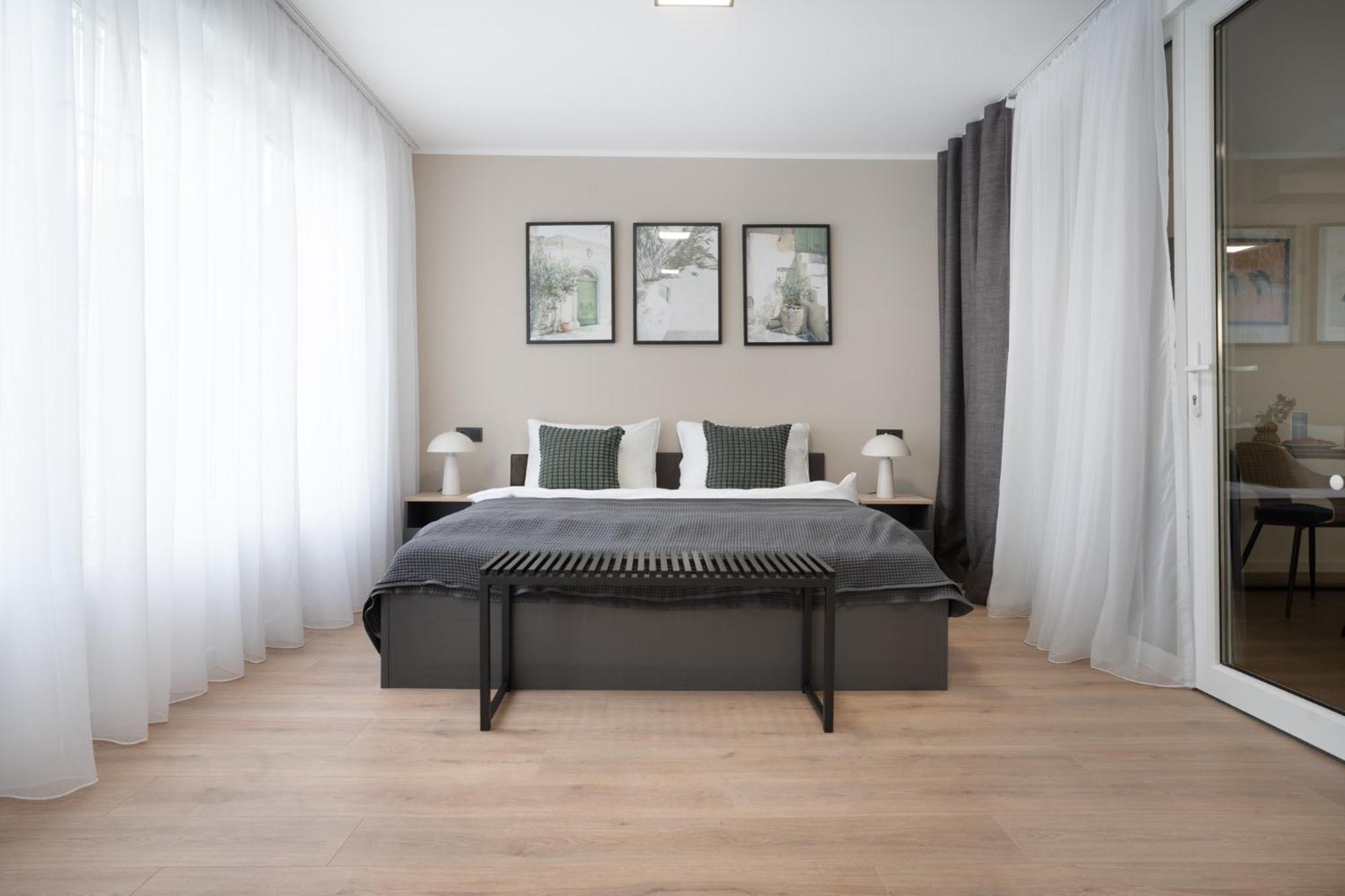 Central Bonn Apartments I Private Parking I Home2Share Extérieur photo
